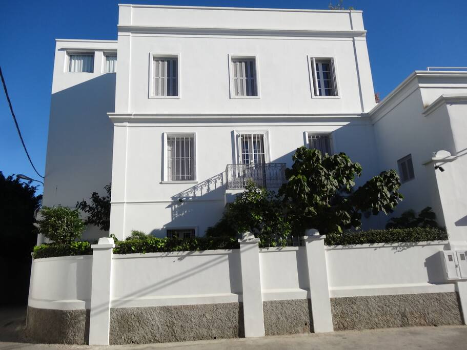 Front Street view of Villa PERLA