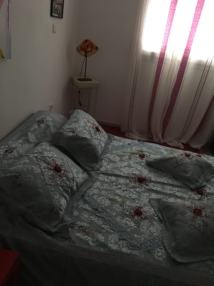 ห้องนอน 2 (Bedroom 2)