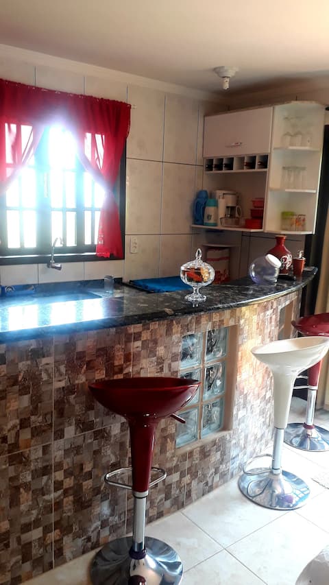 Top Airbnb: Our Lady Aparecida Cottage (Alpine Cottage). em Cunha