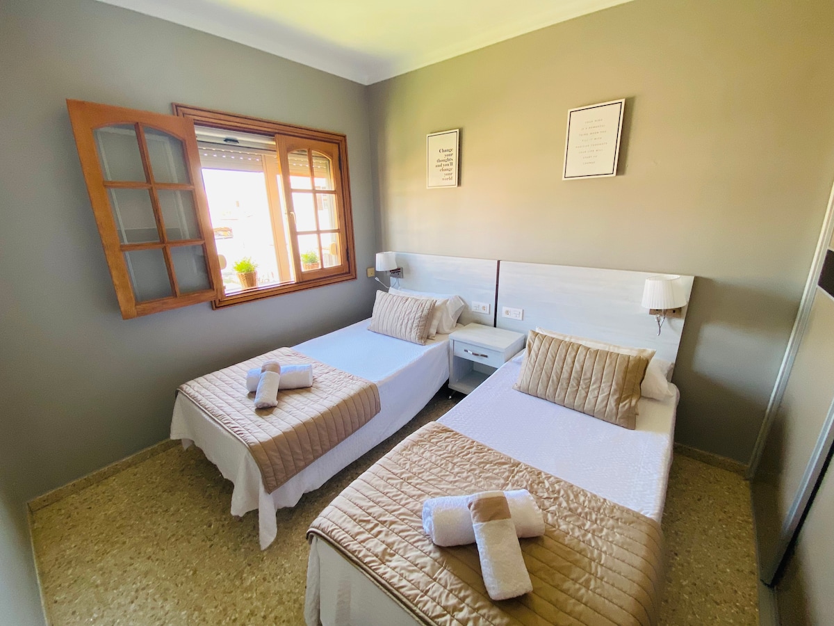 غرفة النوم 2