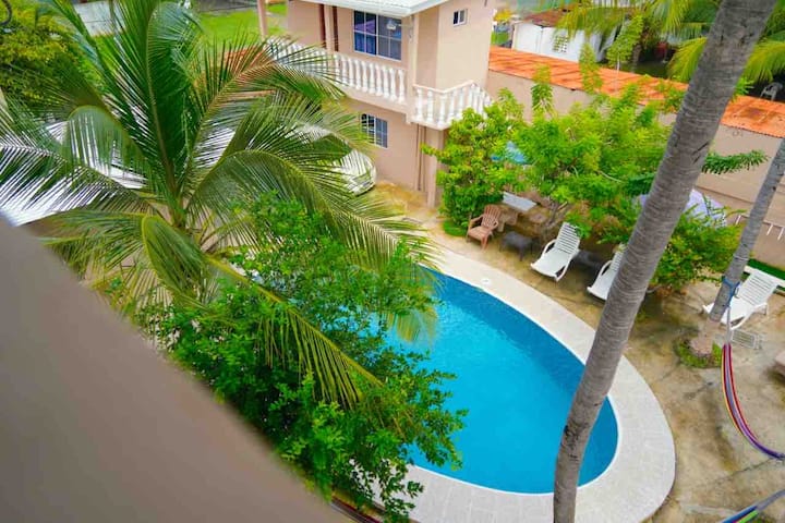 6 Bd/6bath, No Xtra Fee For Xtra Guest, Hot Water - El Salvador