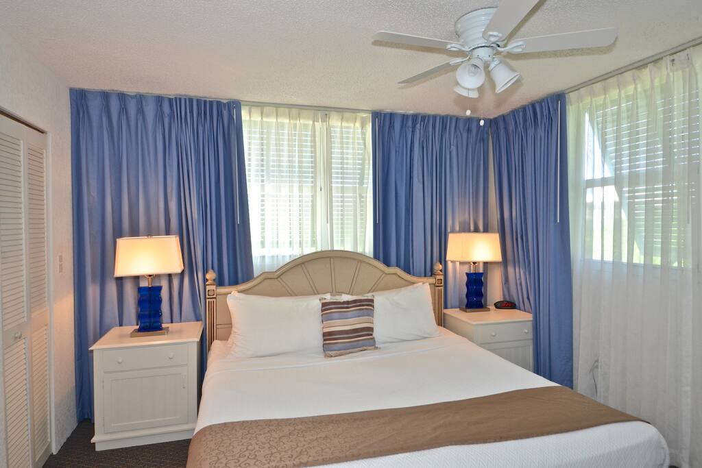 King sized bed