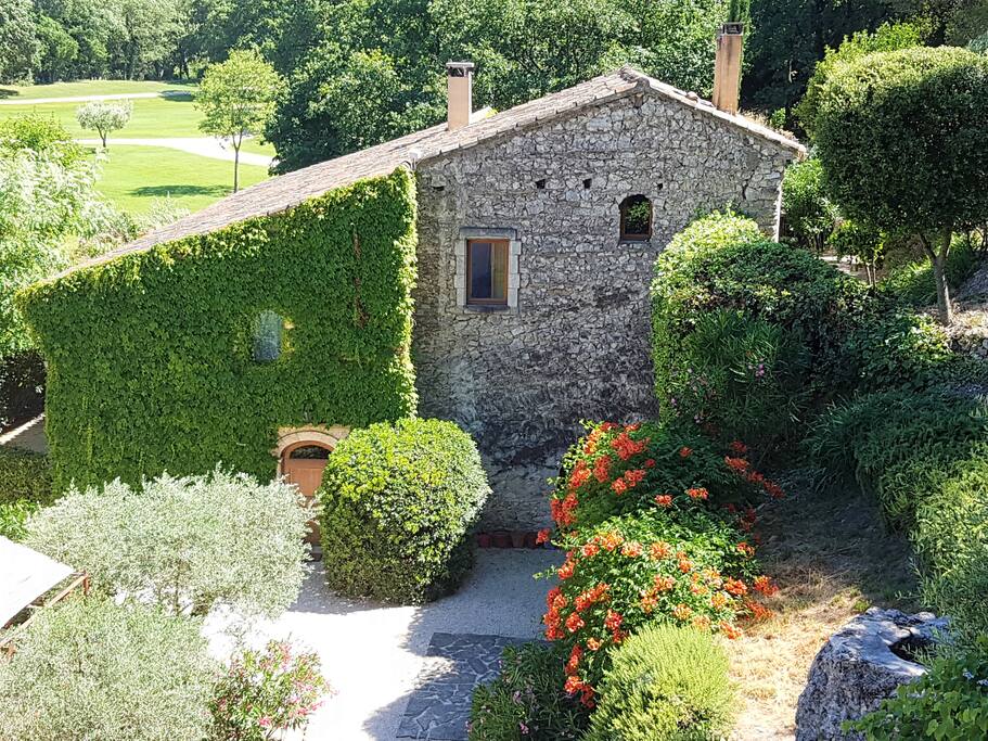 The Four Bedroom House - Tuilerie