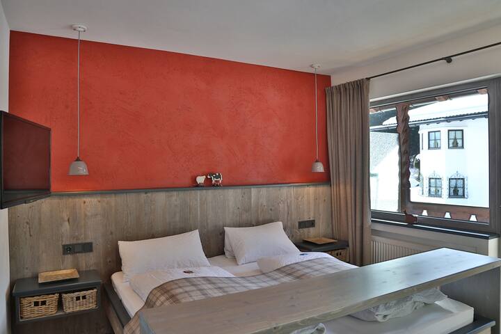 ห้องนอน 2 (Bedroom 2)