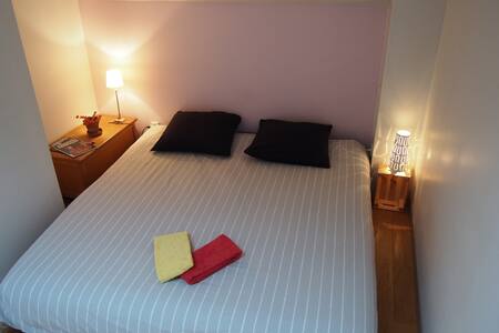 Chambre calme dans maison, quartier des Minimes