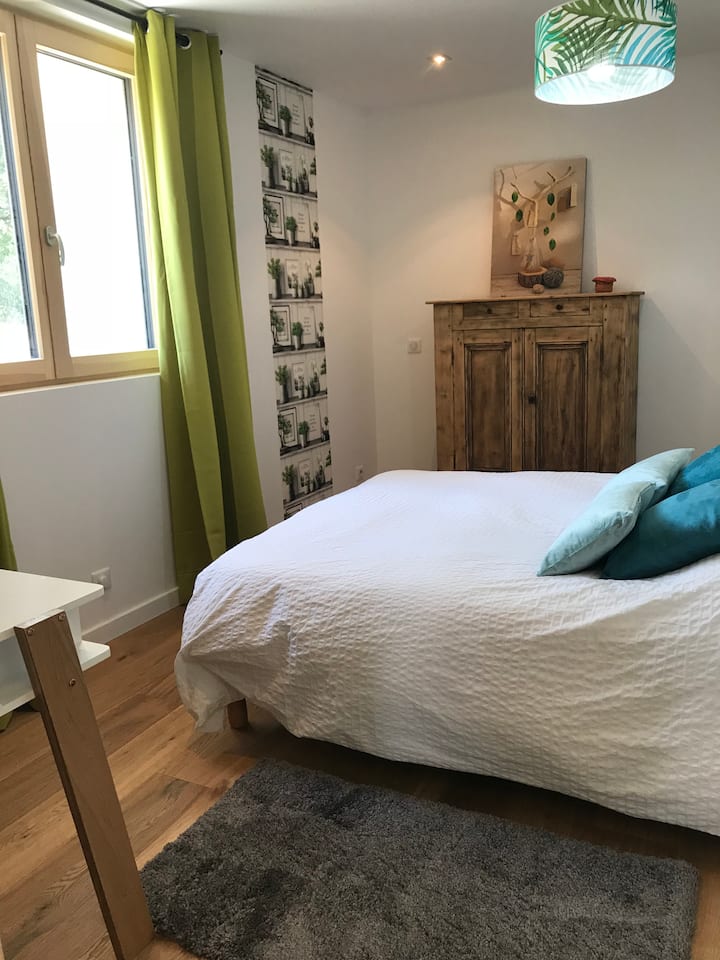 3号卧室配有双人床 