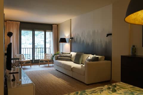 Nuevo. Luminoso con vistas en el centro de Andorra