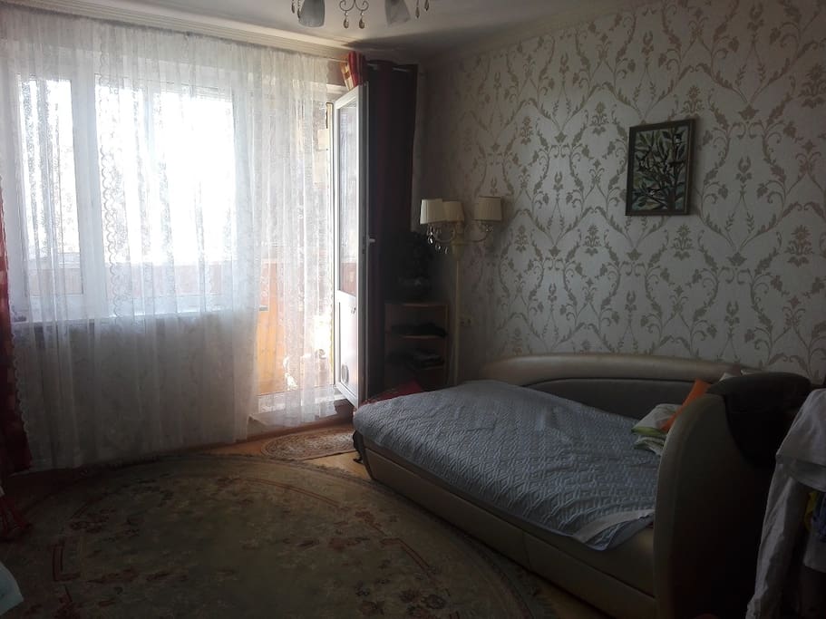 Спальня 1 с балконом