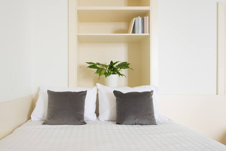 Apartment in the city center (Double/Twin) gallery image 2