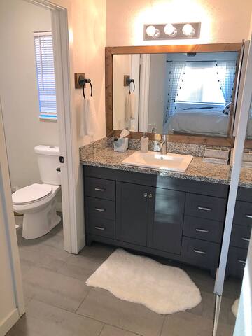 CLOSE to the STRIP! ~ The LV Dream House ~ gallery image 2