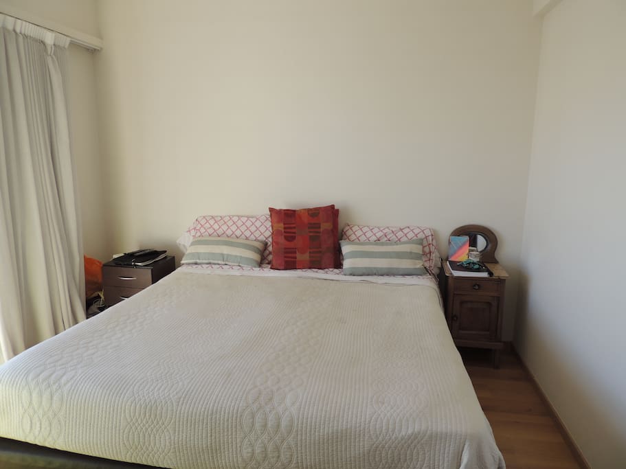 Queen bed