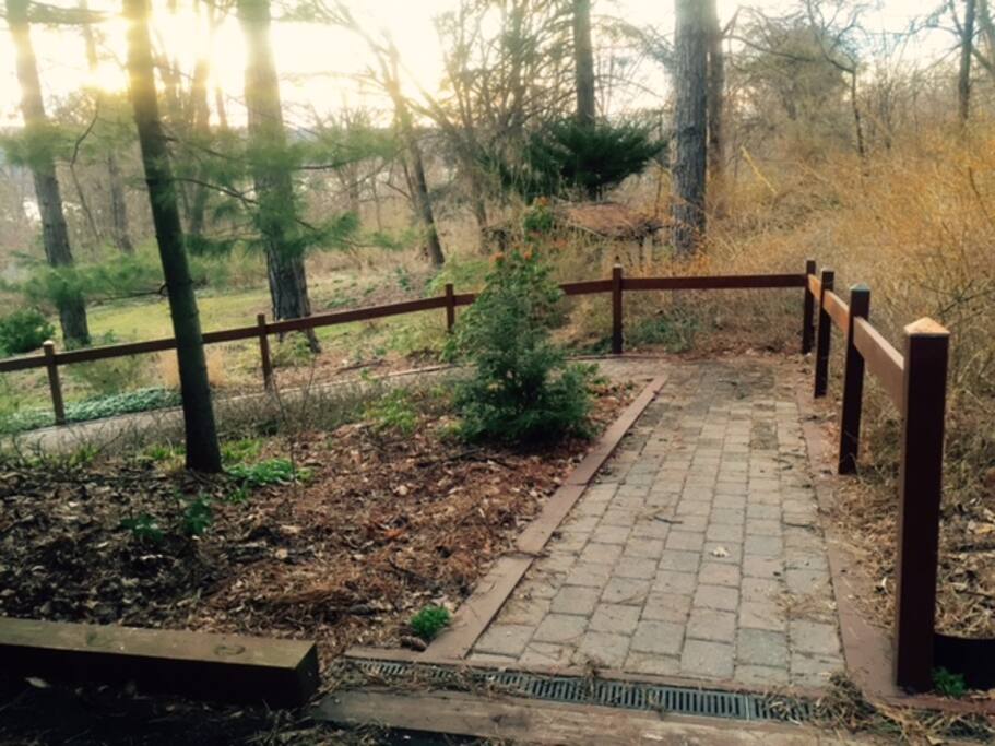 Alternate entrance for the disabled