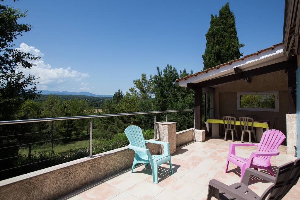 Grande terrasse vue magnifique