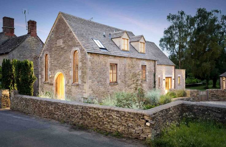 Airbnb Bibury Vacation Rentals Places To Stay England
