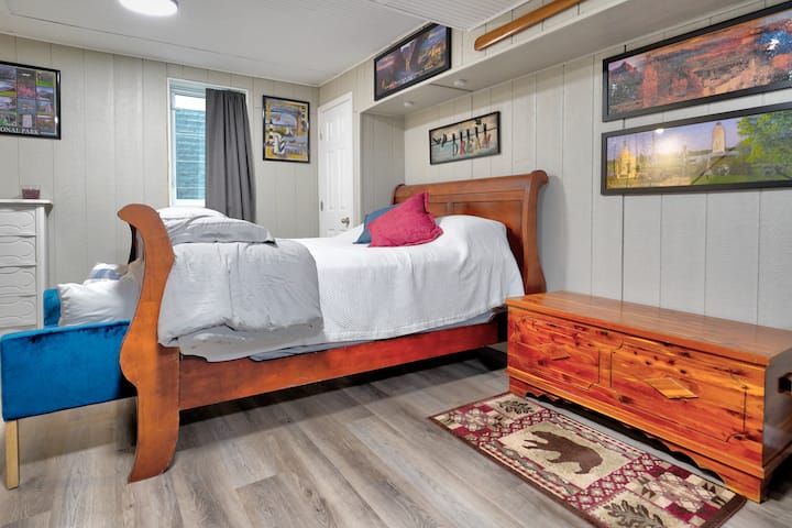 Საძინებელი - ორადგილიანი საწოლი