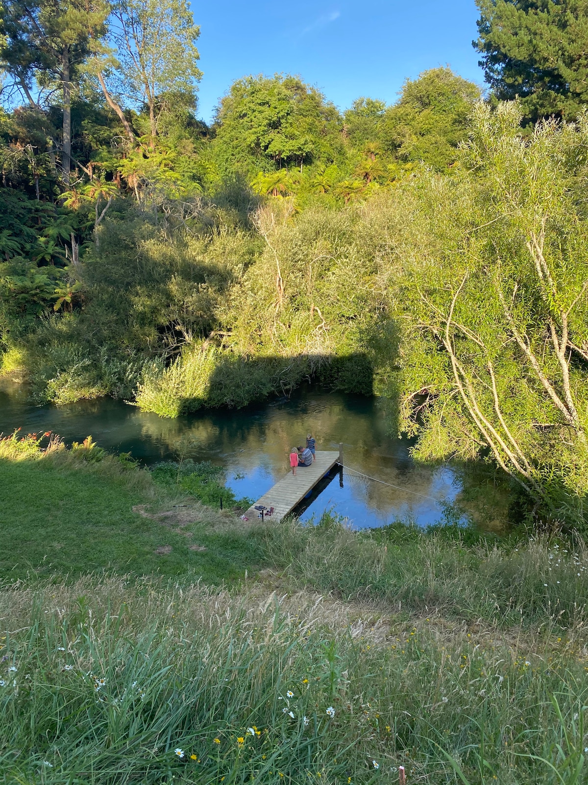 Fishing time with the kids at Lone Oak Eco Cabin in Okoroire