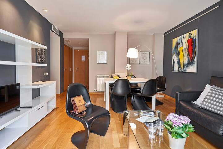 Great 2 bedroom apartment with parking close Born gallery image 2