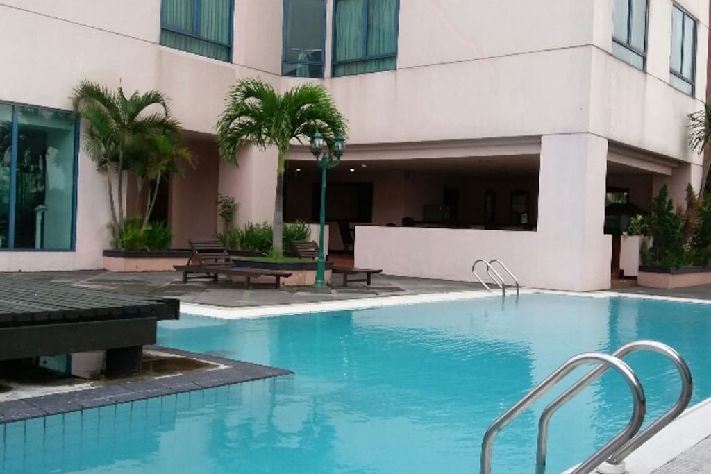 ibis Apt Swim Pool Level 6