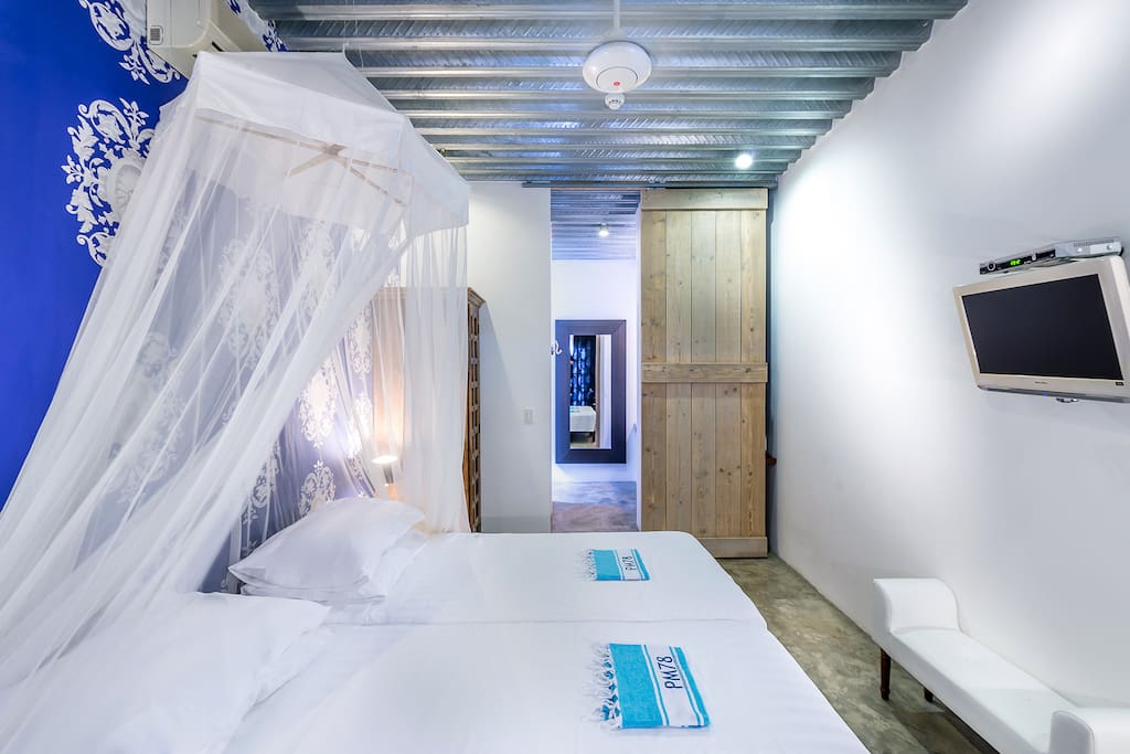 Junior Suite PM78 Curacao in historic Pietermaai District.