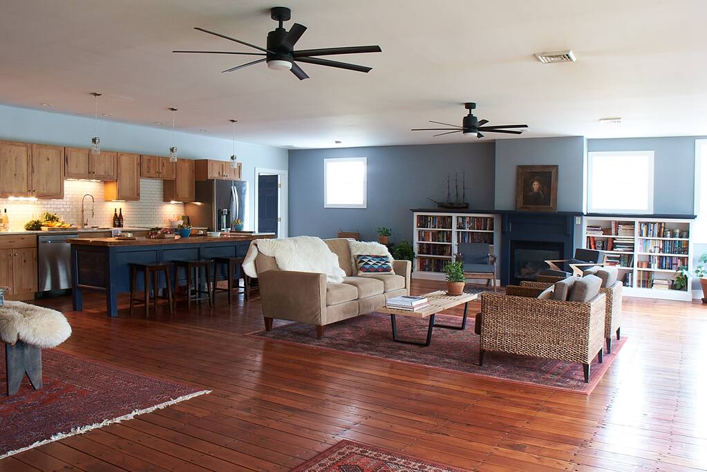Open floor plan loft.