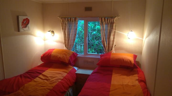 سرير مزدوج 1