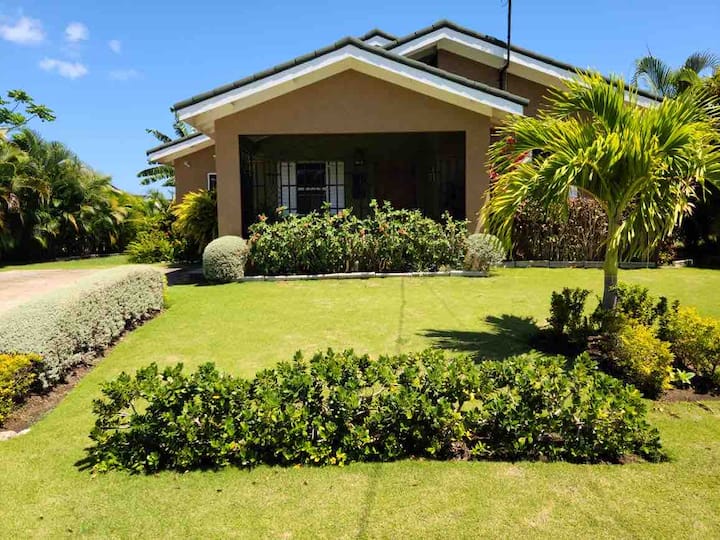 Calming 2bedroom in Drax Hall Manor Houses for Rent in St. Ann