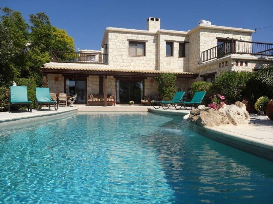 Villa Adonia