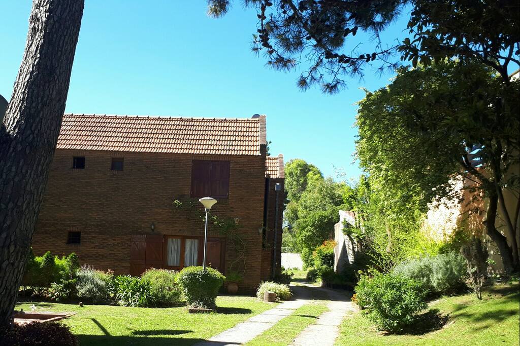 Vista desde la calle hacía el duplex