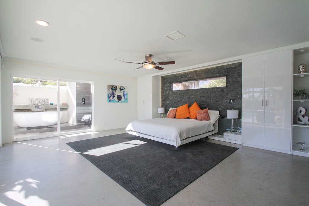 Grand Master Bedroom - w/ outdoor soaking tub