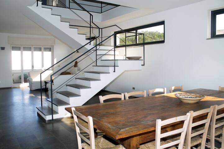 Design 4 bed home in the center of Otranto gallery image 3