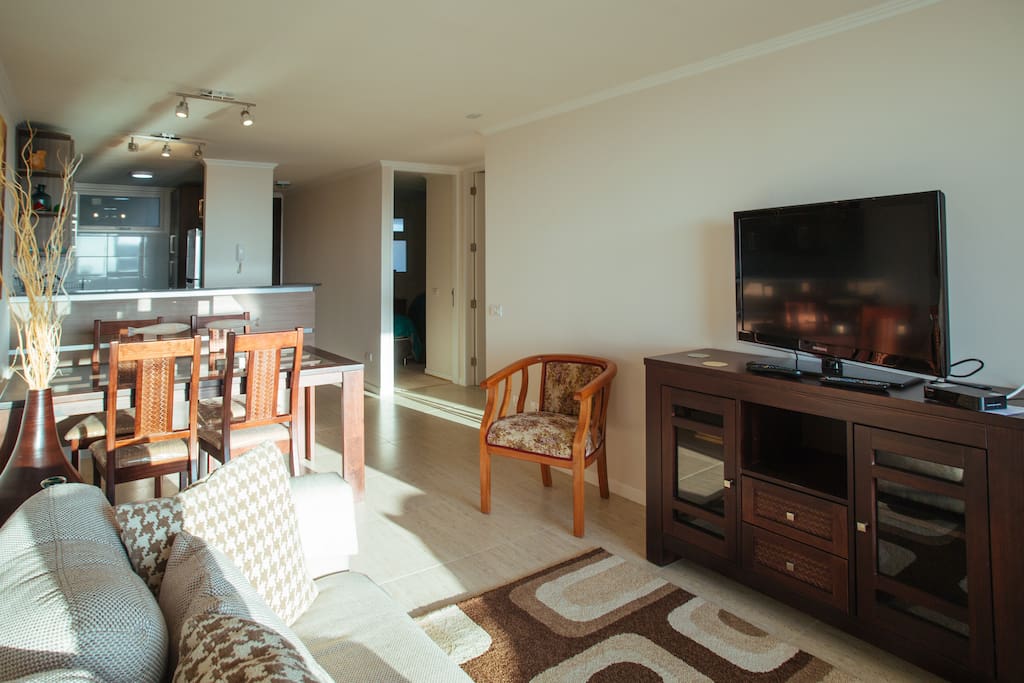 Amplio Living y Comedor