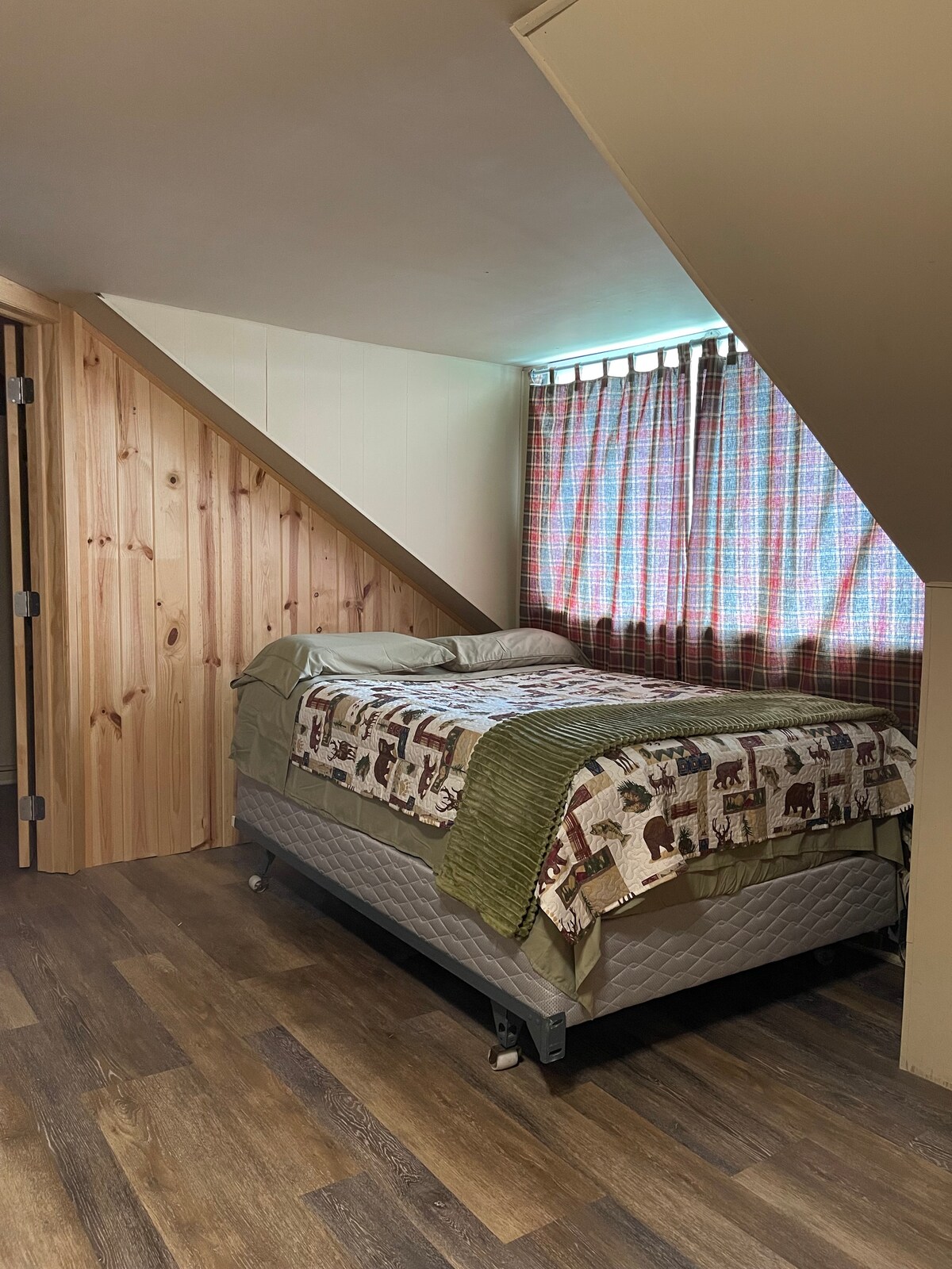 საძინებელი 1