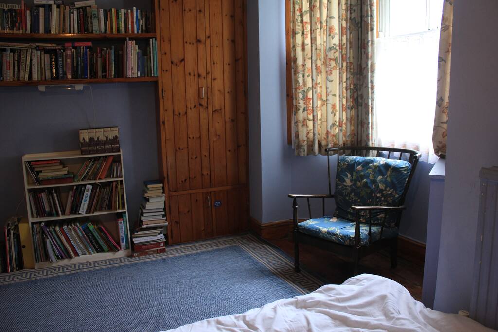 Spacious and light the room has two windows.