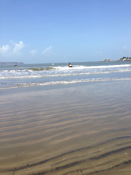 Decent welcoming beach