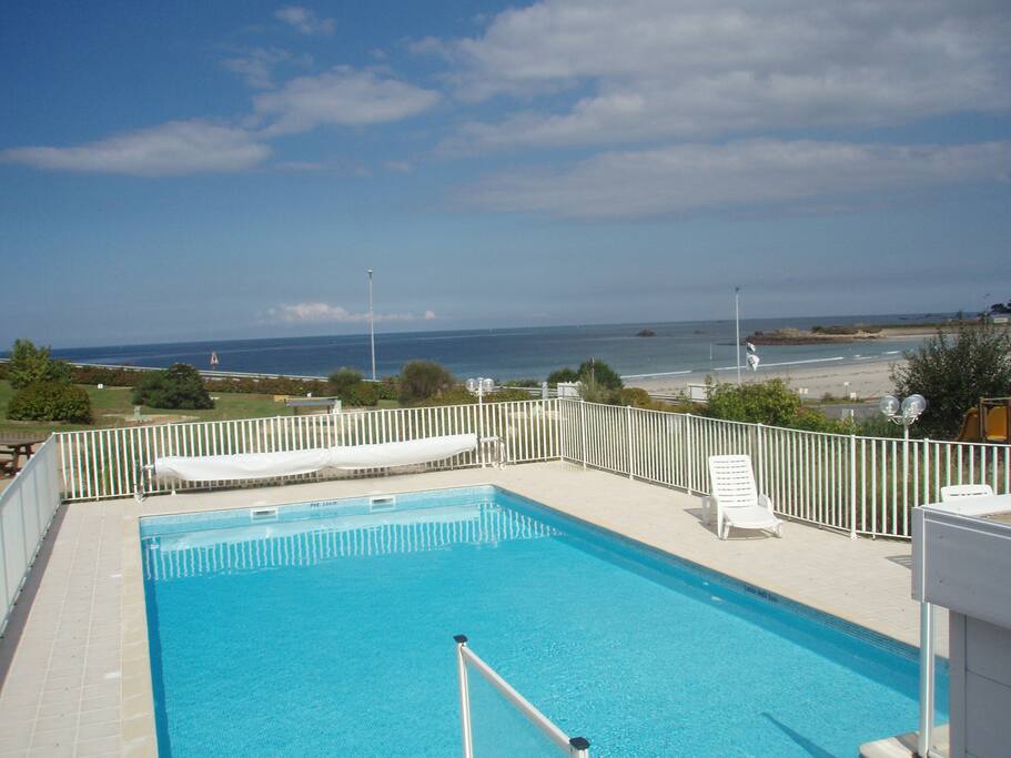 PISCINE DE LA RESIDENCE
chauffée