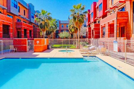 Private room/bath near ASU.