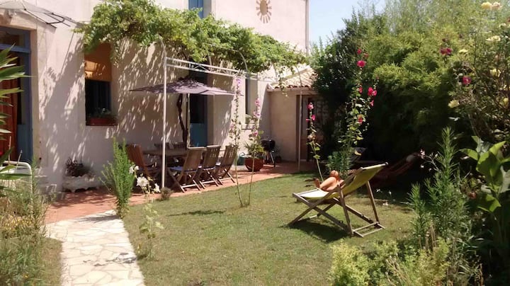 Charmante Maison Centre Ville à 400 M Des Plages - Fouras