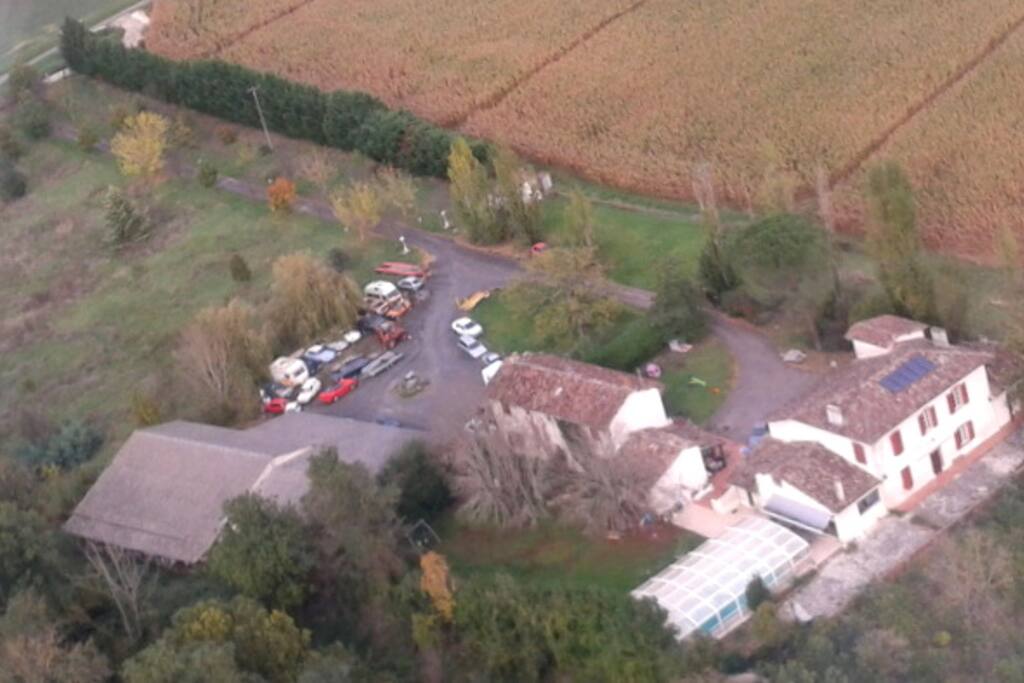 Vue aérienne de l'ensemble des bâtiments