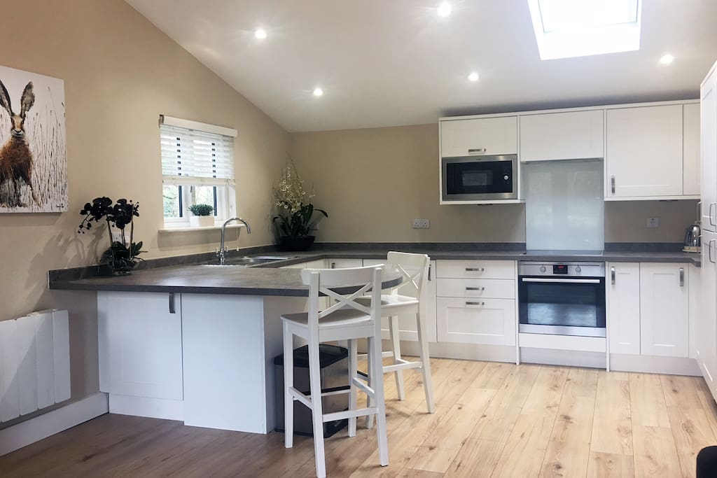 Full kitchen