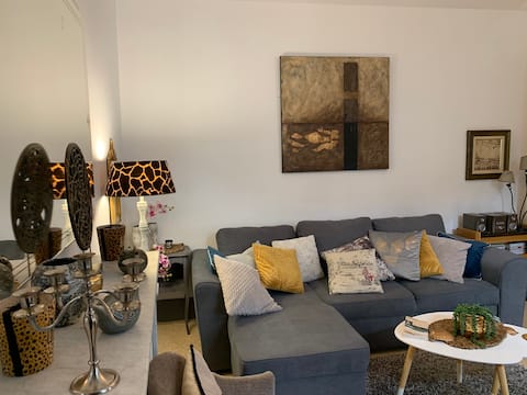 La Cour Pavée, bright 2-bedroom, cozy, comfortable, 55 m²