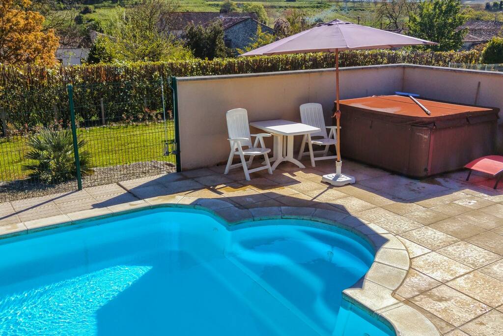 Holiday Home Swimming Pool