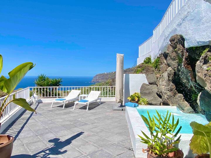 Casa Fontana, Small Pool Facing the Sea.