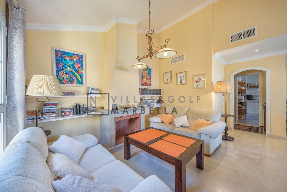 Top performing Airbnb: Frontline Beach PH with Sea Views Bahia Marbella in Marbella