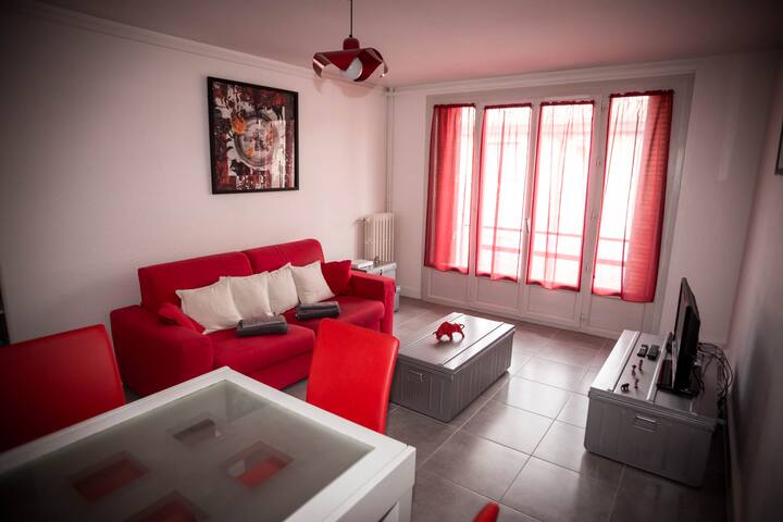 P2 en plein coeur de Nîmes, vue sur les Arènes