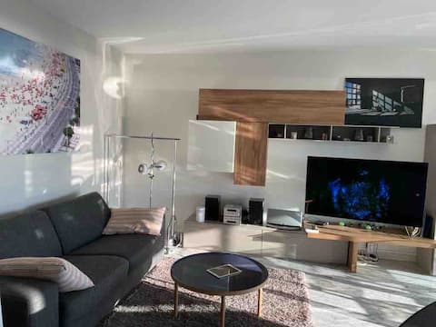 Annonce Airbnb populaire: Very nice apartment, top floor, sea view. à Roquebrune Cap Martin