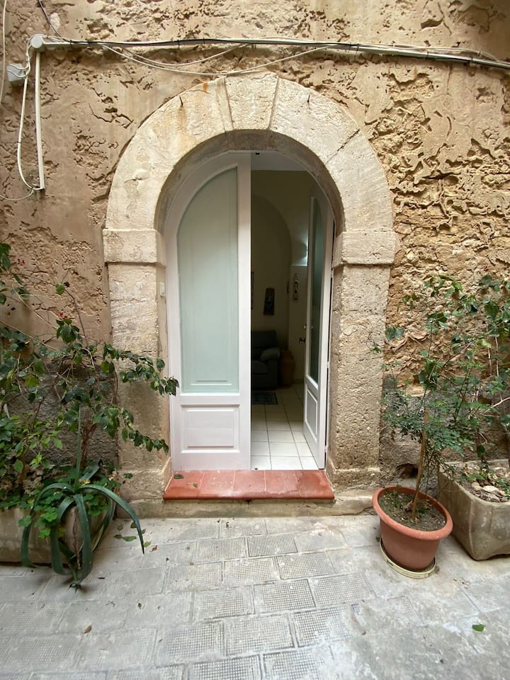 Casa Alle Vergini,downtown Ortigia, Near Sea, Wifi - Syrakus