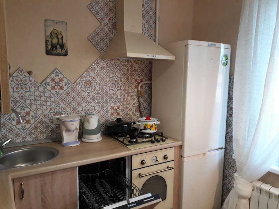 Kitchen with refregerator, dishwasher, coffemachiene and so on.