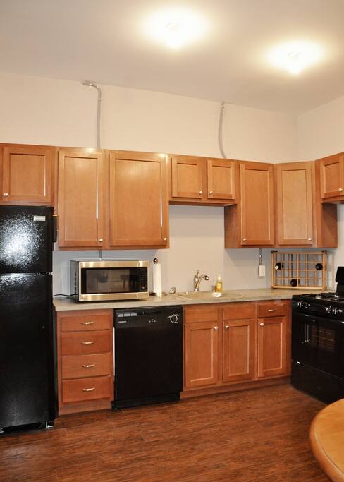 Full kitchen