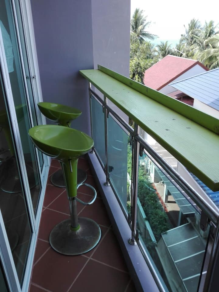 Workspace evidence from The Sand, Appartment in Bangsaen