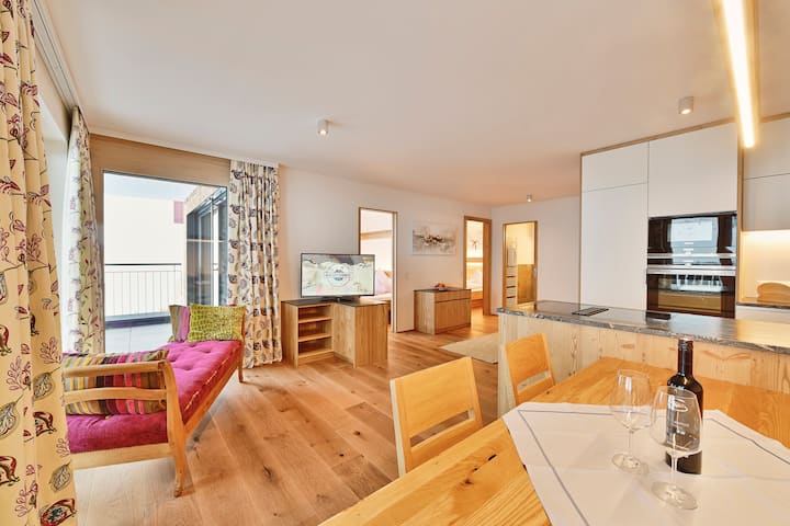 Sunshine Apartment - Apartments for Rent in Lech, Vorarlberg, Austria -  Airbnb